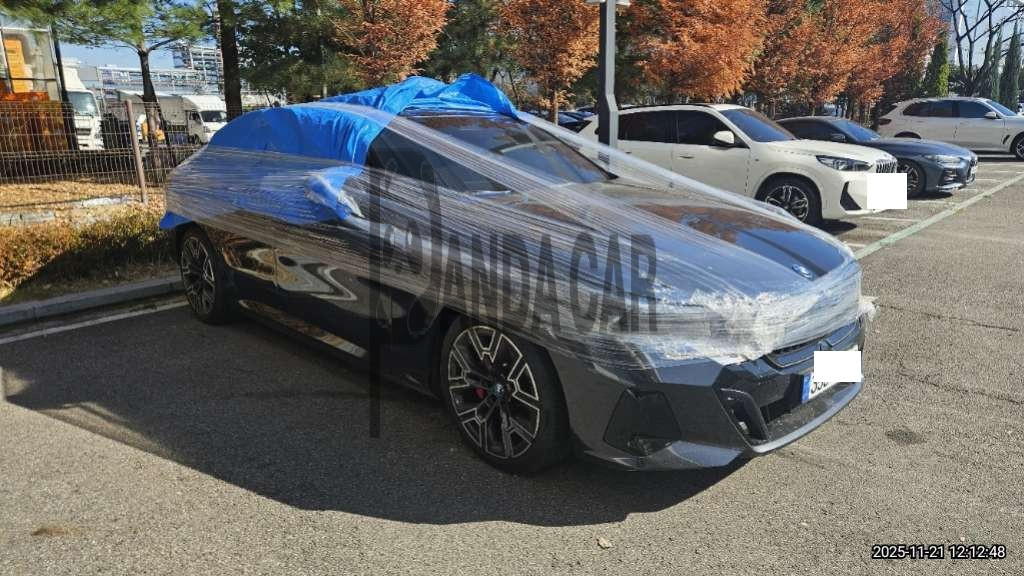 2024 BMW 530e, photograph 2