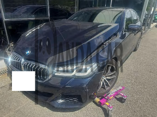 2021 BMW 520i, photograph 2