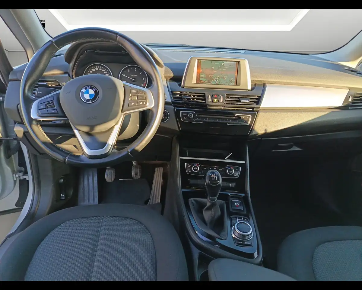 2016 BMW 216 - 216d Active Tourer Advantage, photograph 8