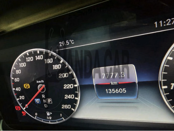 2020 Mercedes-Benz E 300, photograph 4