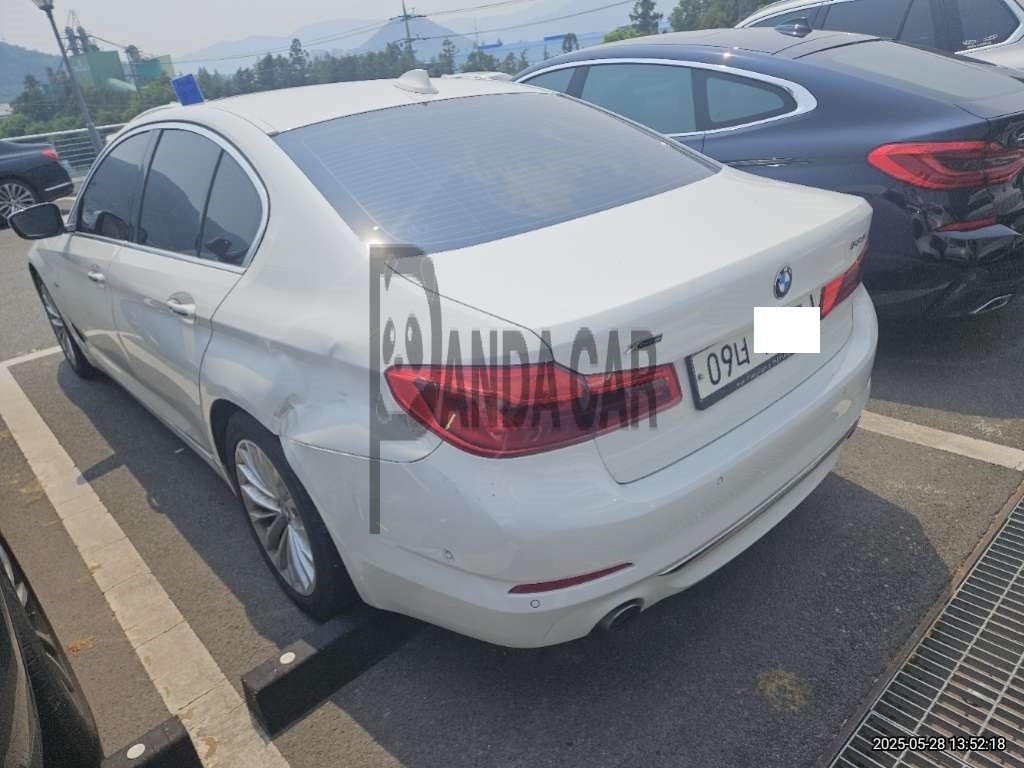 2018 BMW 530i xDrive, photograph 3