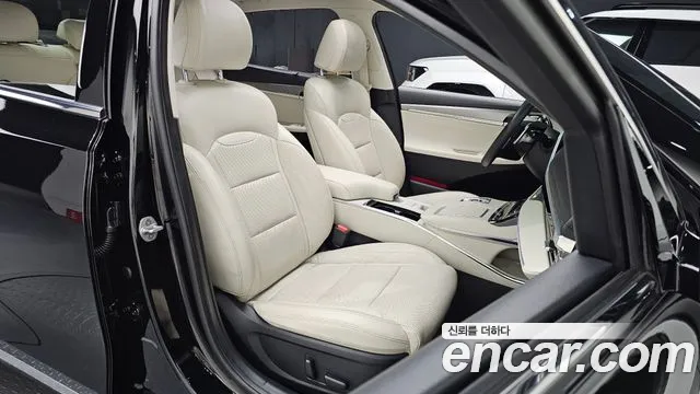 2022 Hyundai Grandeur Le Blanc, photograph 12