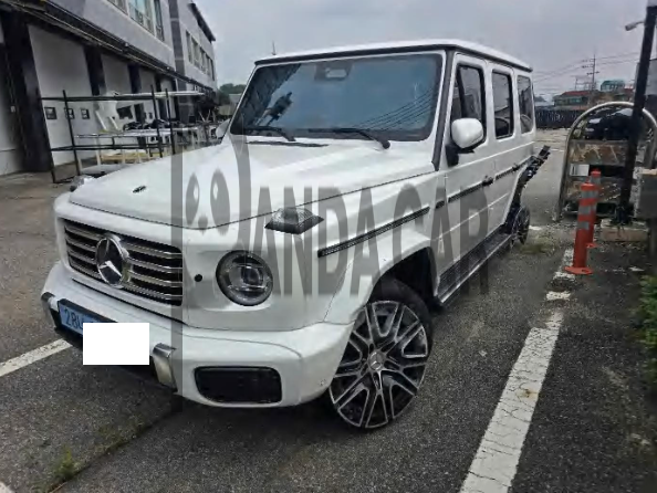 2026 Mercedes-Benz G 580 with EQ Technology, photograph 1