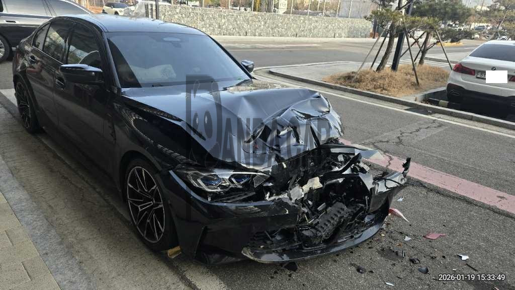 2022 BMW M3 Competition, photograph 1