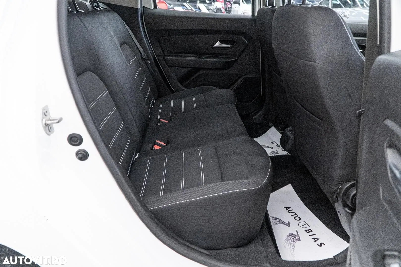 2022 Dacia Duster TCe 150 4WD Comfort, photograph 8