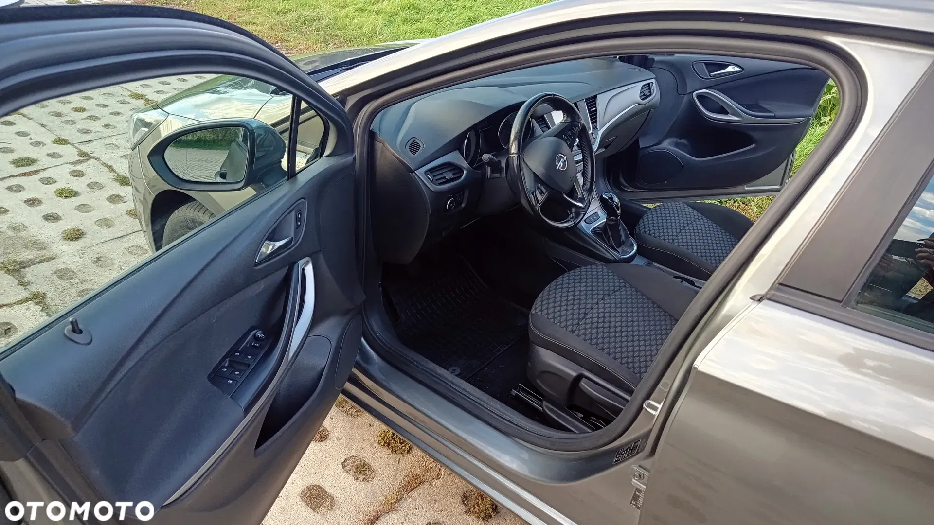 2018 Opel Astra 1.6 CDTI Enjoy, photograph 11