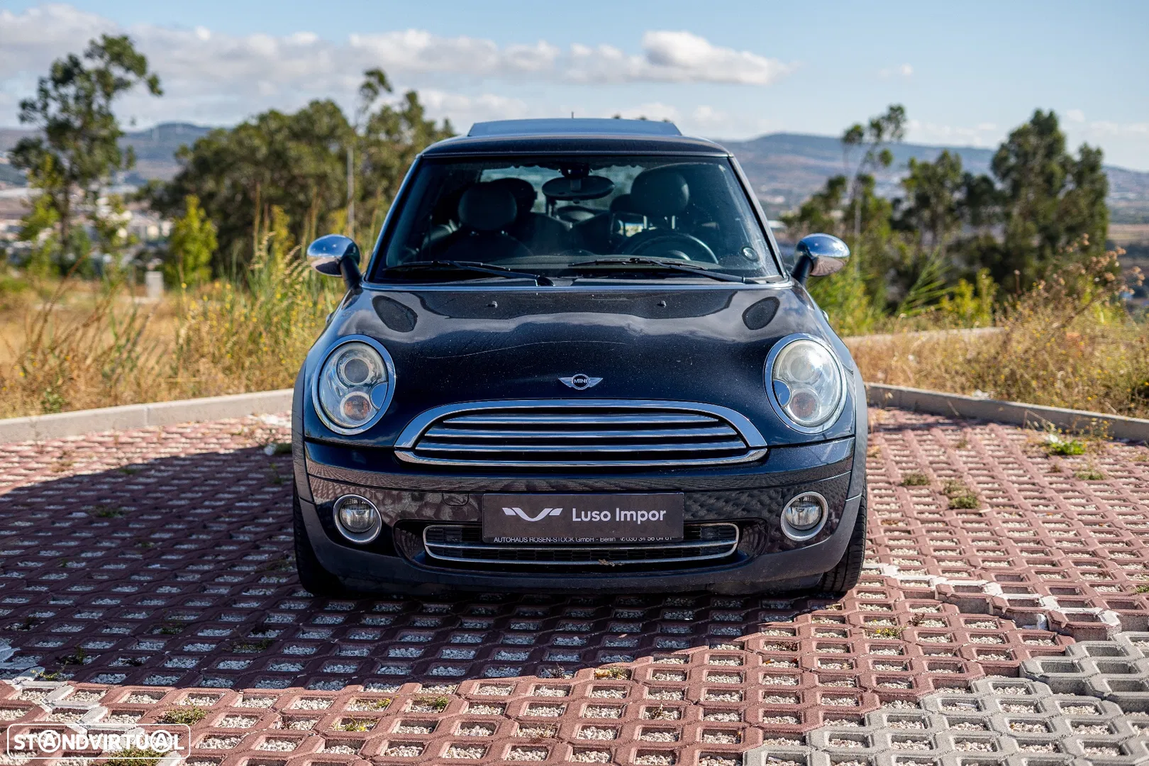 2009 MINI 3 Portas Cooper, photograph 2