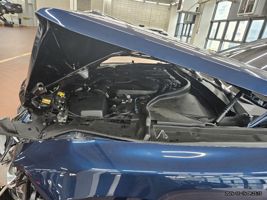 2021 BMW M8 Gran Coupe Competition, photograph 4
