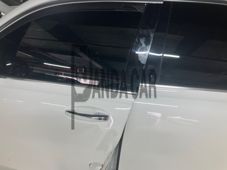 2023 Mercedes-AMG GLB35 4MATIC, photograph 3