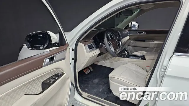 KG_Mobility_Ssangyong Rexton Diesel 2.2 4WD — photo 1 of 20
