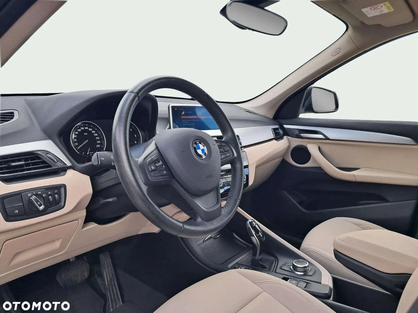 2022 BMW X1 sDrive16d Advantage, photograph 9