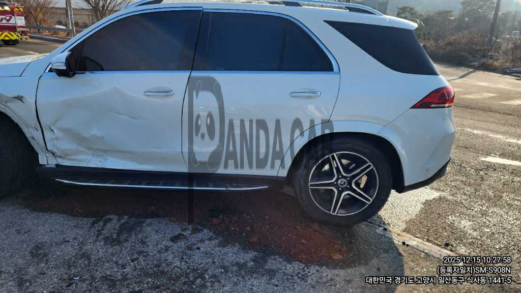 2020 Mercedes-Benz GLE 450 4MATIC, photograph 4