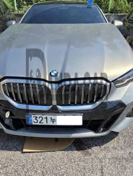 2025 BMW 520i, photograph 1