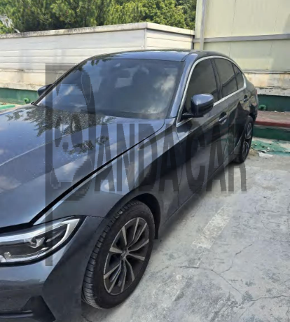 2022 BMW 320i, photograph 5