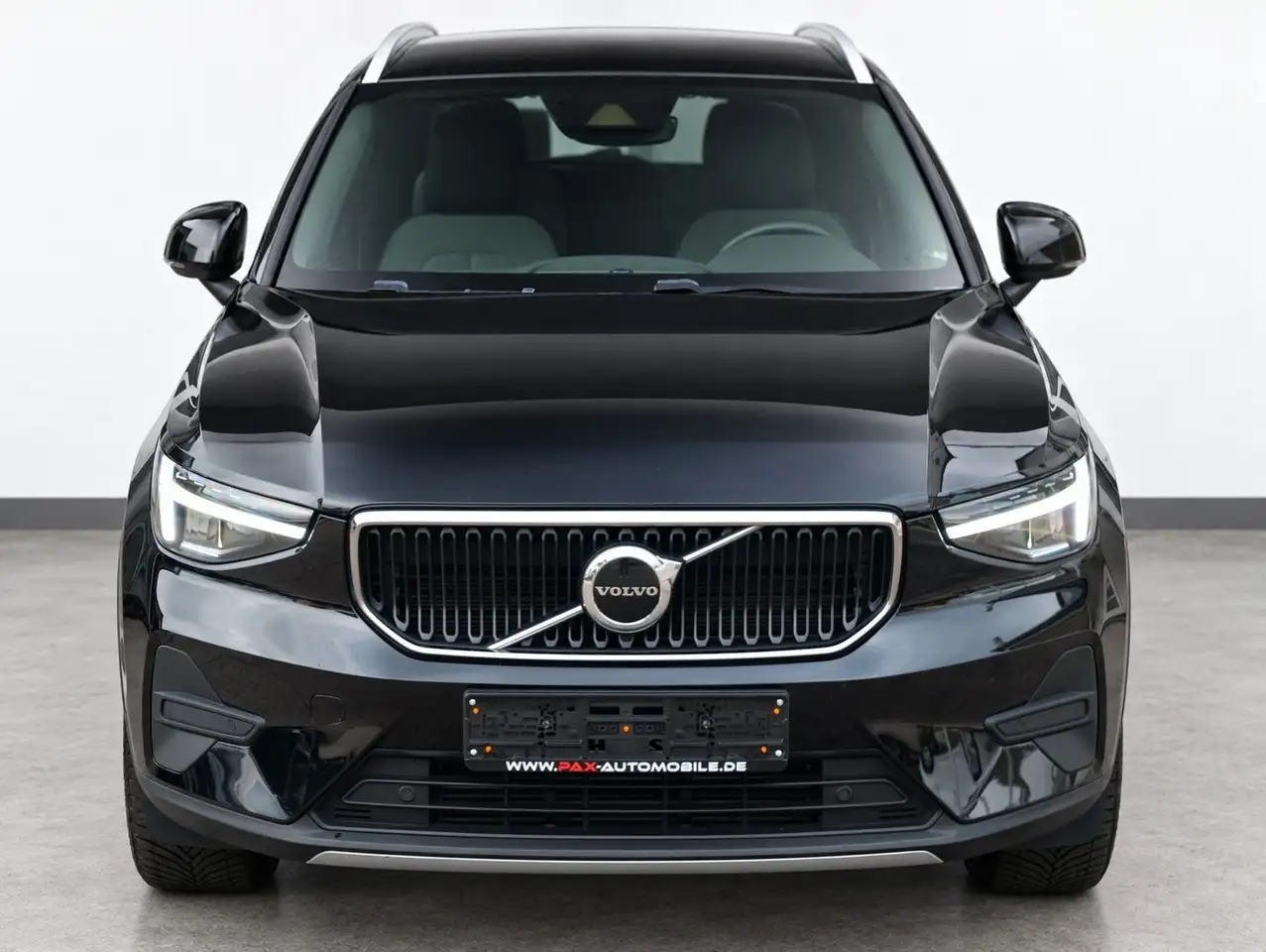 2024 Volvo XC40 Core 2WD NAVI+AHK+ALARM+LANE+CARPLAY, photograph 3