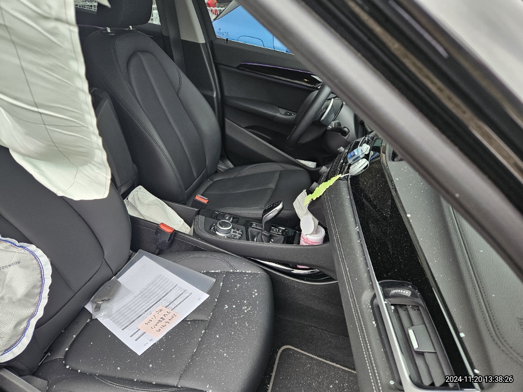 2022 BMW X1 xDrive20i, photograph 5