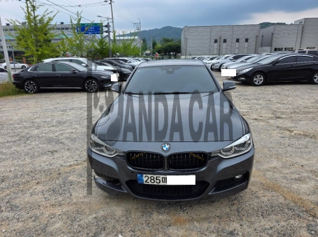 2017 BMW 320d, photograph 1