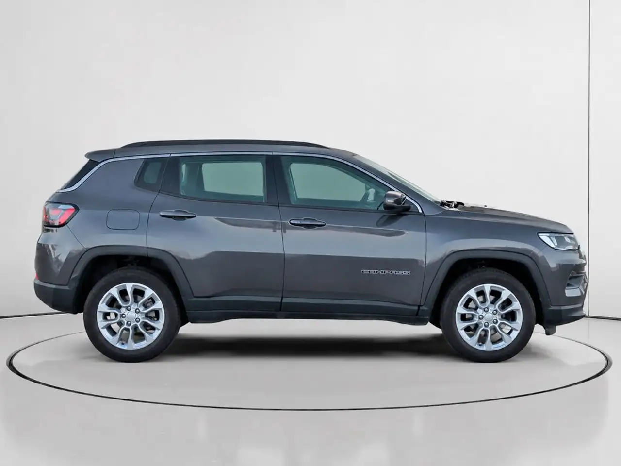 2022 Jeep Compass 1.3 Gse T4 Longitude 4x2 130, photograph 2