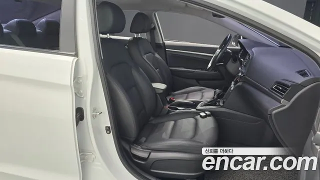 2019 Hyundai AVANTE 1.6, photograph 11