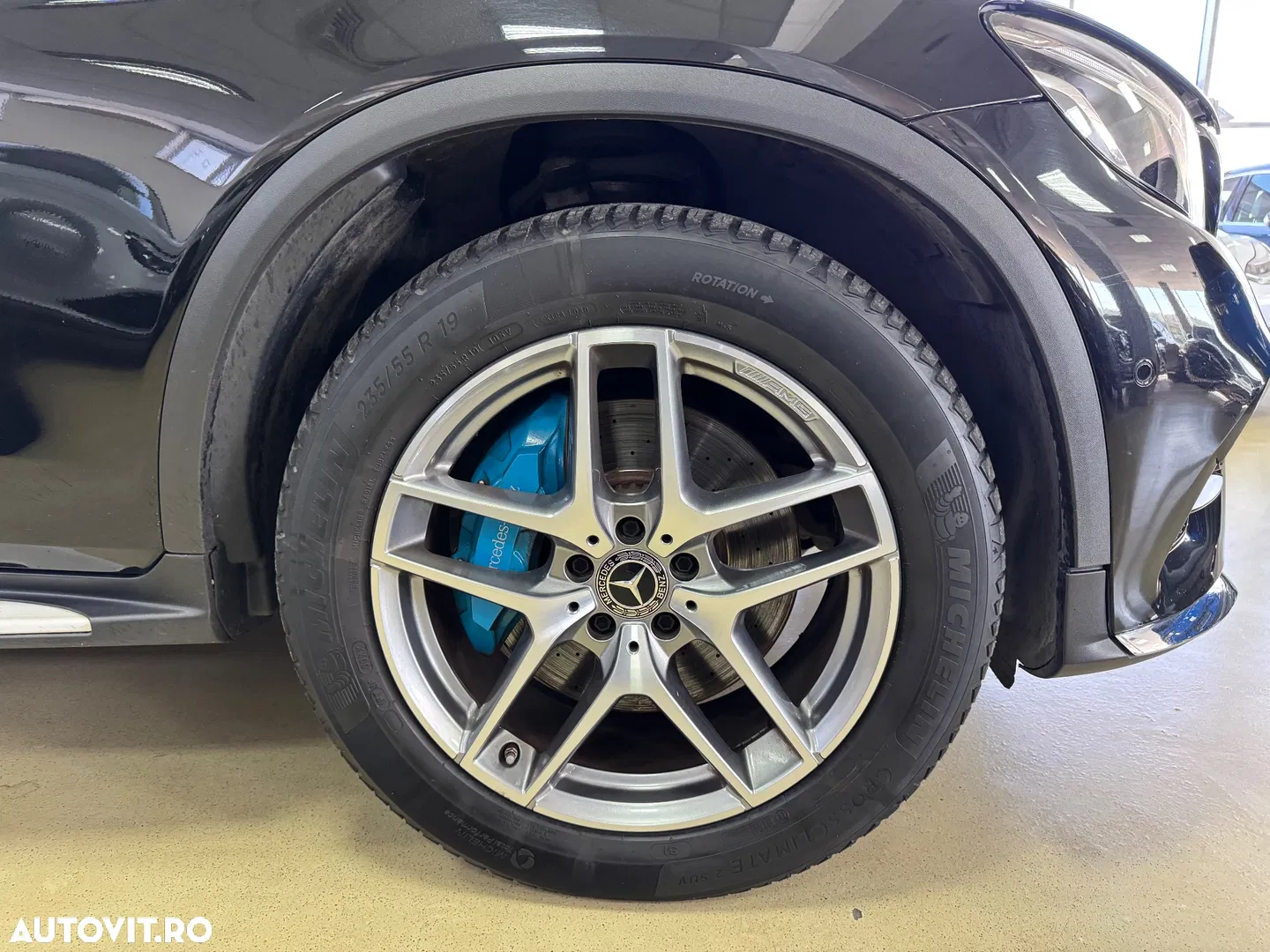 2017 Mercedes-Benz GLC 350 e 4Matic 7G-TRONIC AMG Line, photograph 9