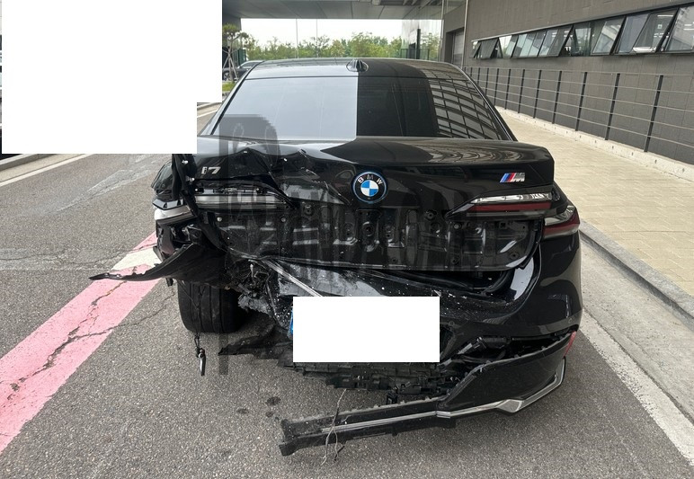 2024 BMW i7 eDrive50, photograph 1