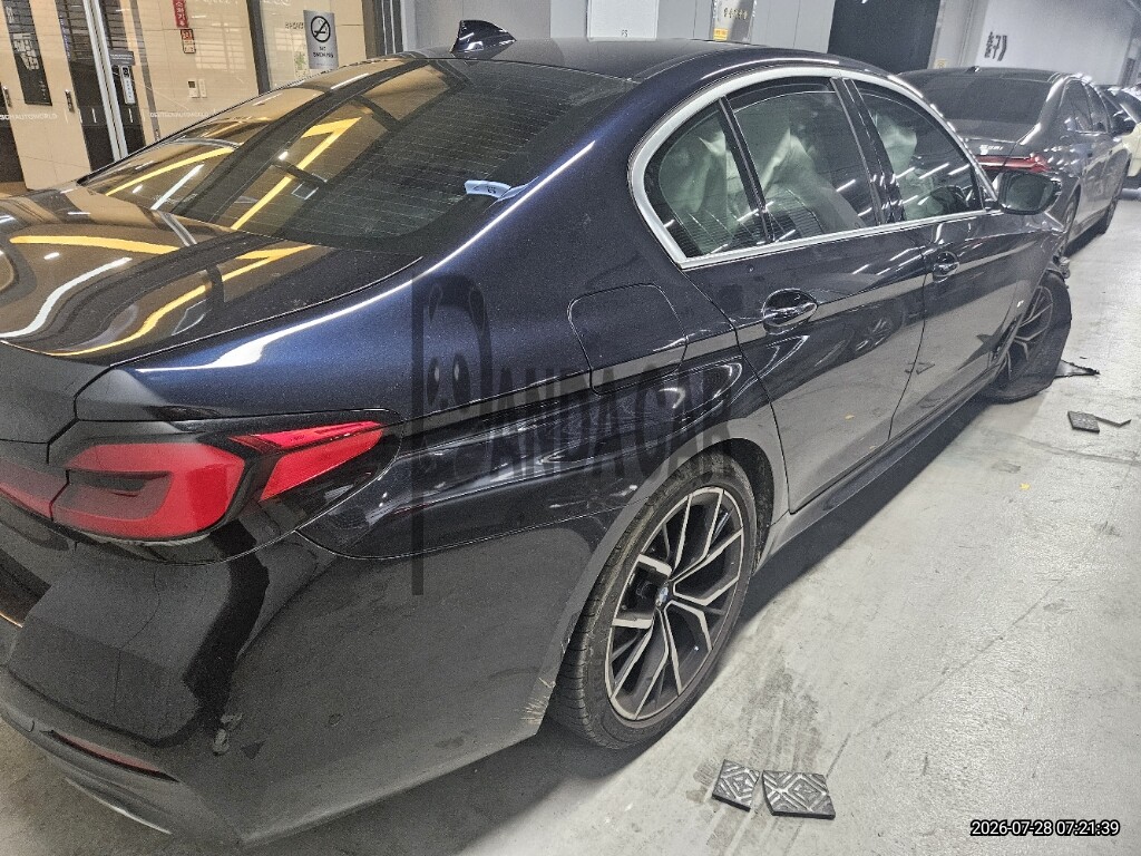 2021 BMW 530i, photograph 3