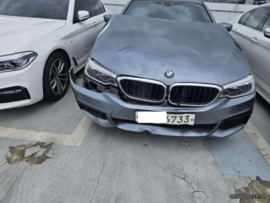 2017 BMW 530i, photograph 1