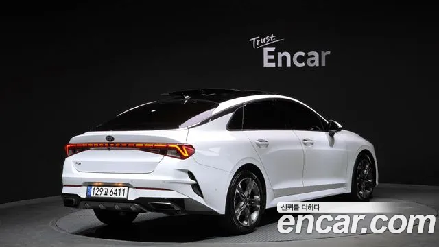 2020 Kia K5 2.0, photograph 2
