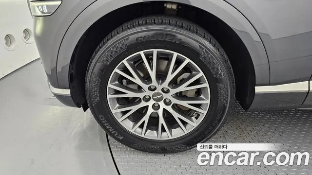 Genesis GV80 2.5T Gasoline AWD — photo 1 of 20