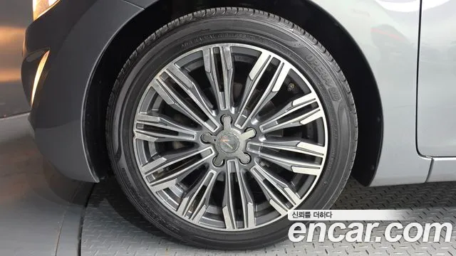 2015 Hyundai AVANTE 1.6 GDi 10 Million Limited, photograph 3