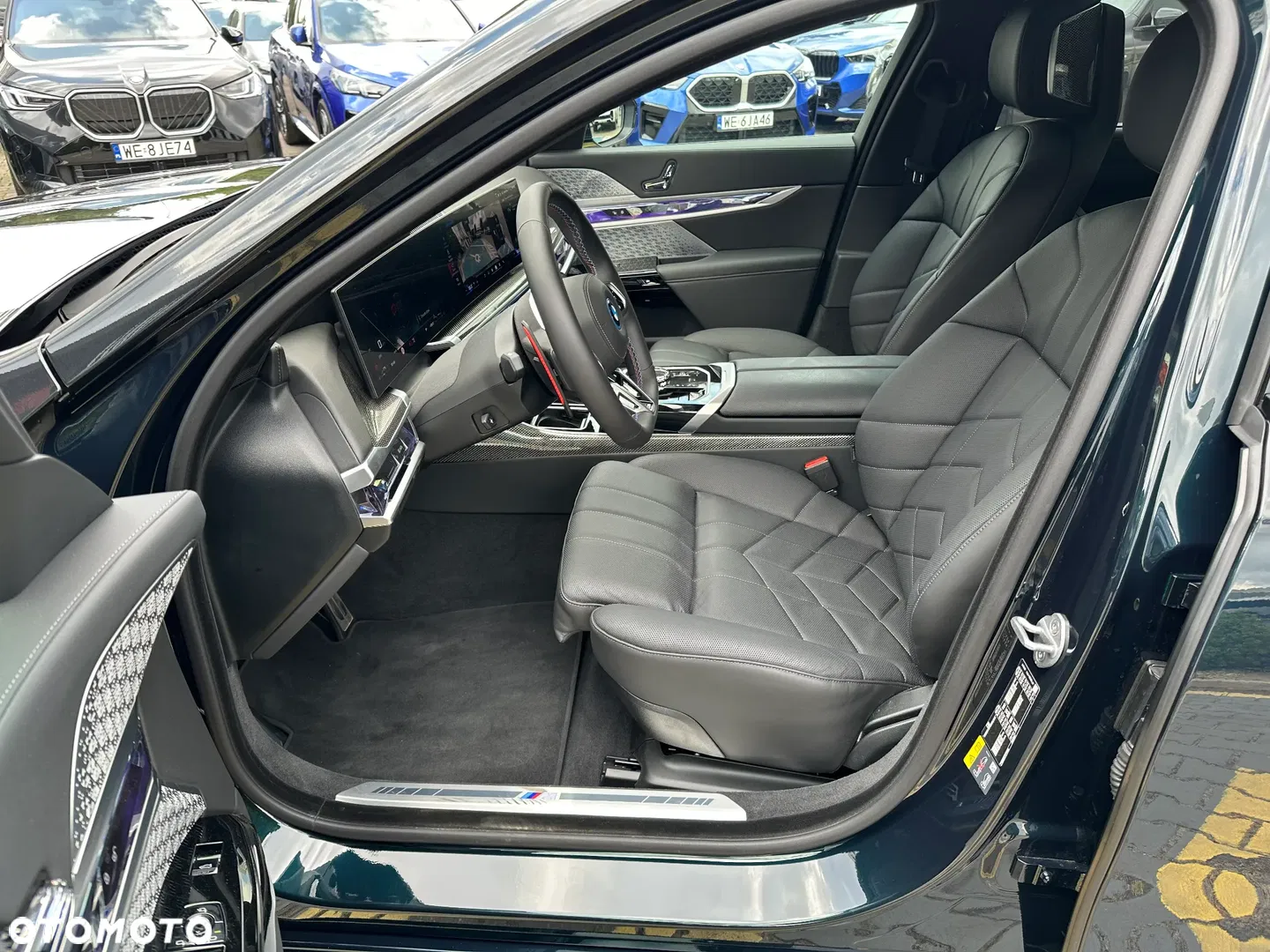 2026 BMW Seria 7 M760e PHEV xDrive Individual Edition sport, photograph 6