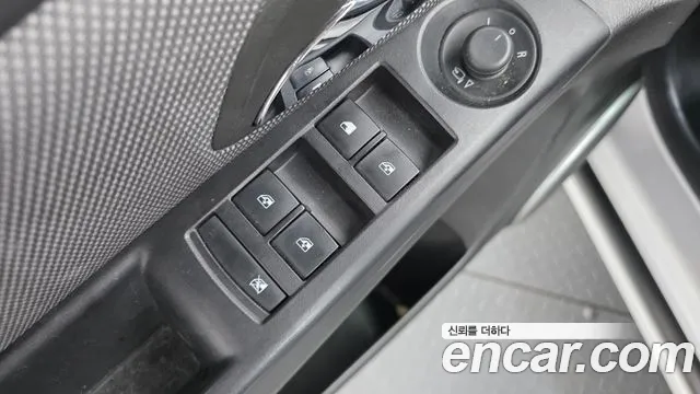 ChevroletGMDaewoo Lacetti 1.8 CDX ID — photo 1 of 20