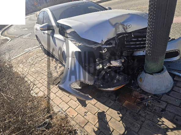 2019 Mercedes-Benz E300 4Matic, photograph 2
