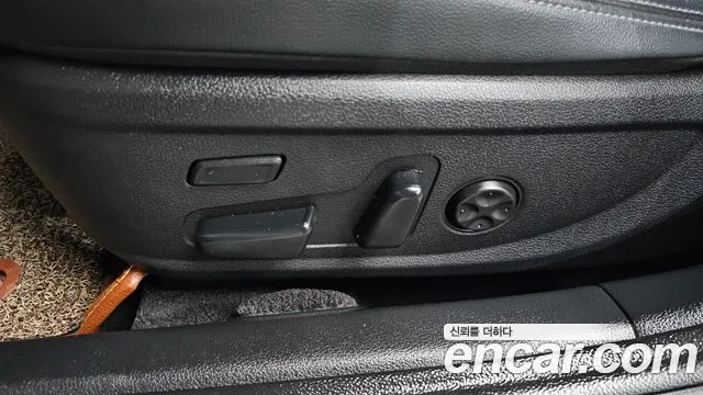 2017 Hyundai Grandeur 3.0 Exclusive, photograph 7
