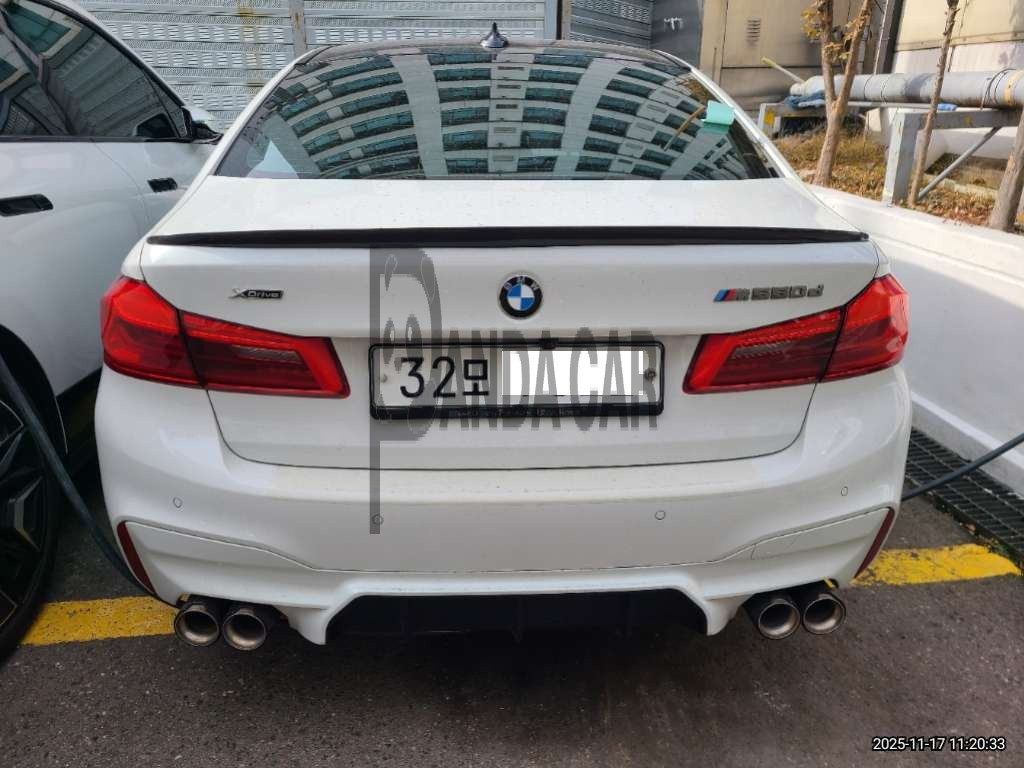 2017 BMW 520d, photograph 1