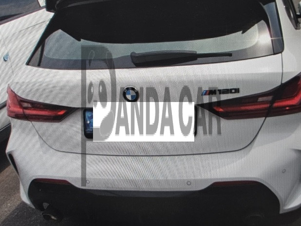 2021 BMW 120i, photograph 1
