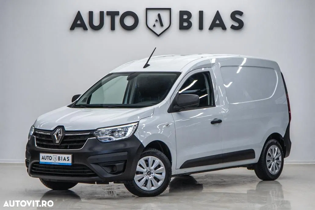 Renault Express — photo 1 of 40
