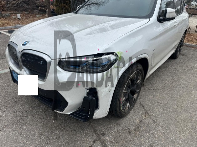 2024 BMW iX3 M Sport, photograph 2