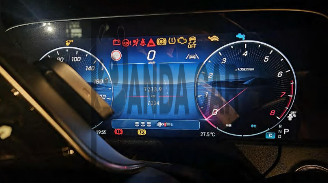 2025 Mercedes-Benz E 200, photograph 5