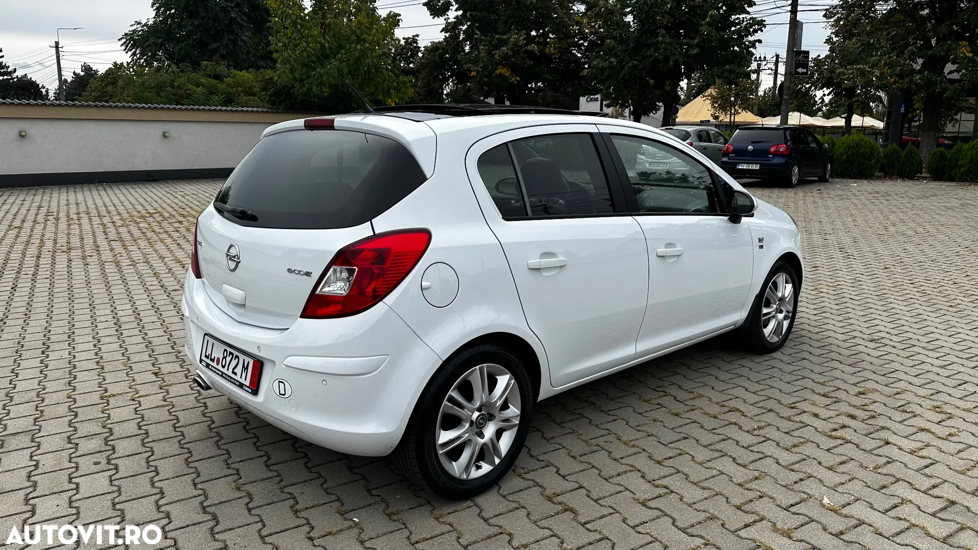 2012 Opel Corsa 1.4 16V 150 Jahre, photograph 4
