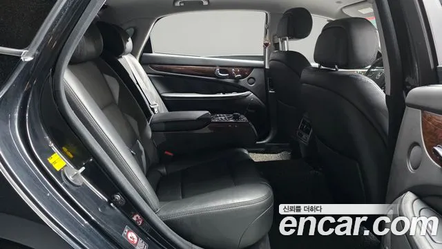 Hyundai Equus VS380 — photo 1 of 34