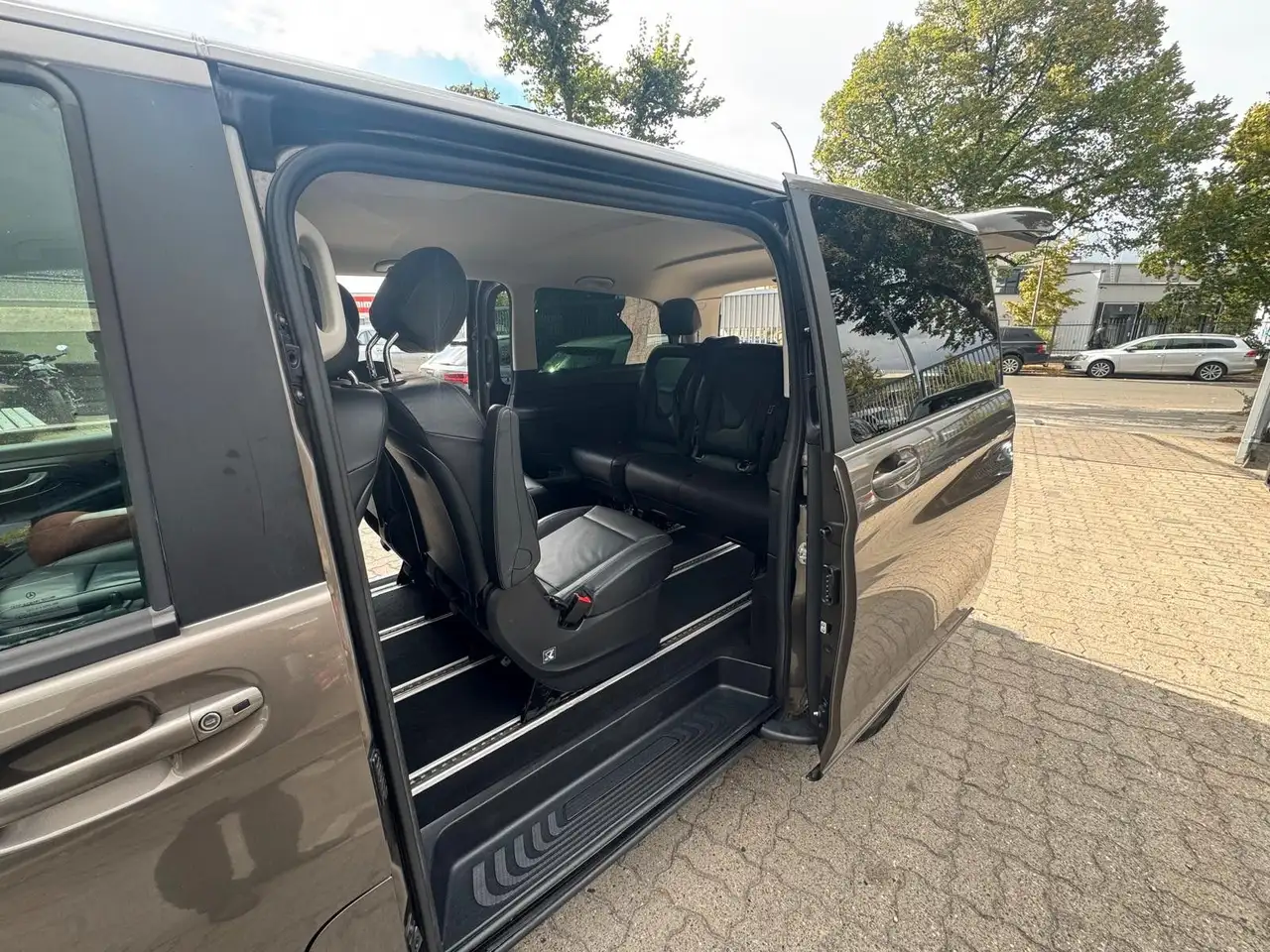 2015 Mercedes-Benz V 220 CDI Lang Avantgarde Sport 7G/360°LED/7Sitz, photograph 4