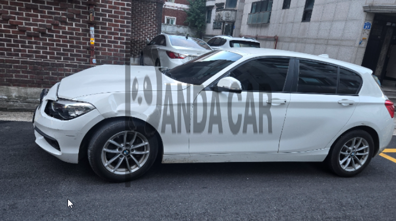 2017 BMW 118d, photograph 1