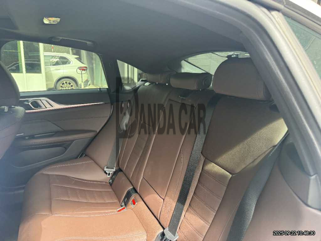2023 BMW i4 eDrive40, photograph 3