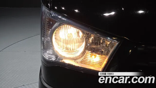 2020 Hyundai Solati 15-seater, photograph 9