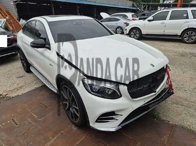 2018 Mercedes-Benz MercedesAMG GLC43 4Matic Coupe, photograph 5