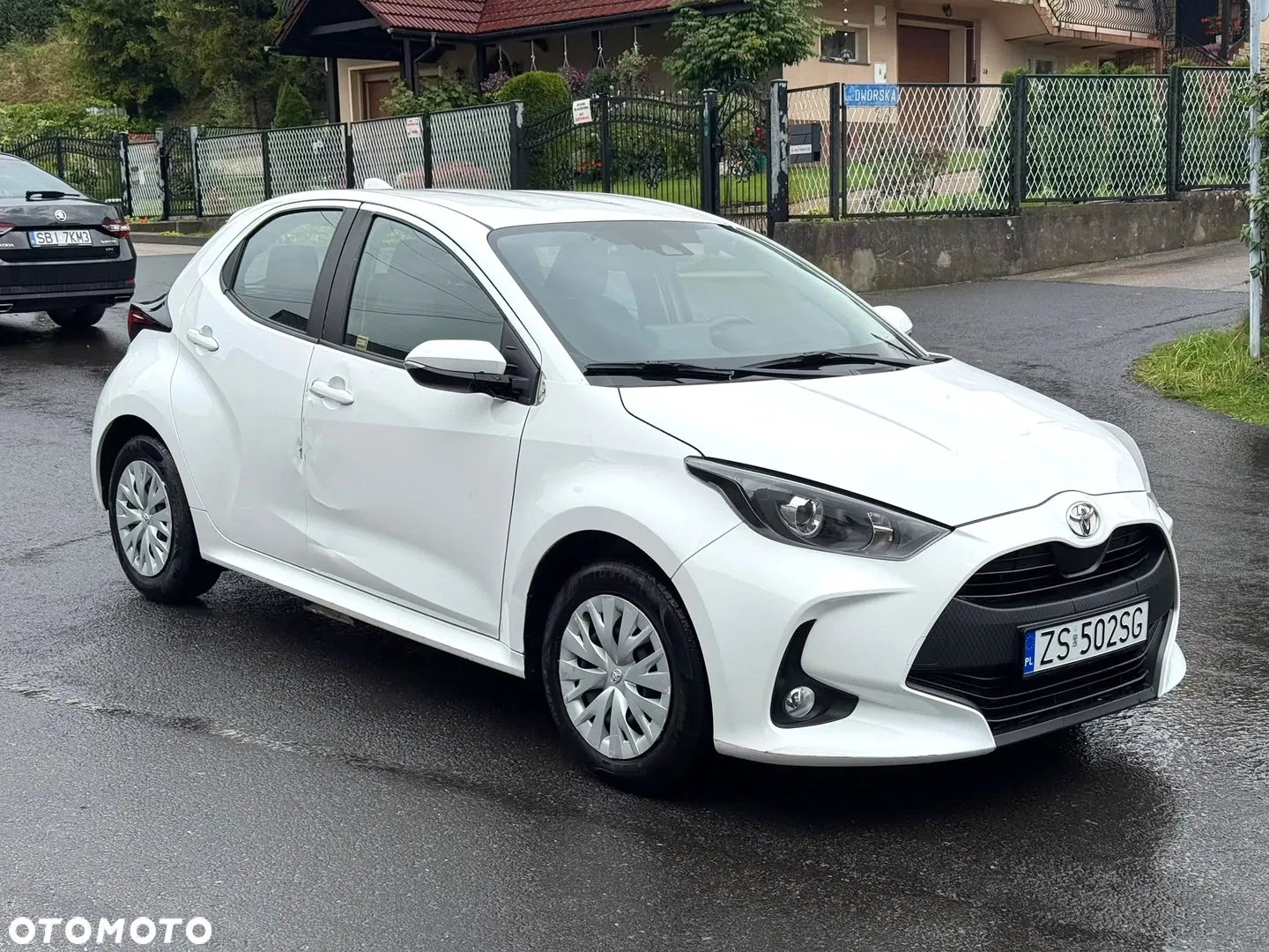 2023 Toyota Yaris 1.0 Active, photograph 3