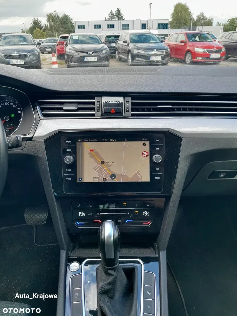 2022 Volkswagen Passat 2.0 TSI Business DSG, photograph 12