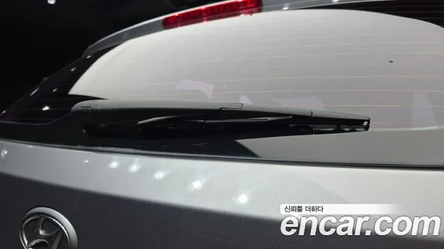 Hyundai i30 1.6 VVT Luxury — photo 1 of 31