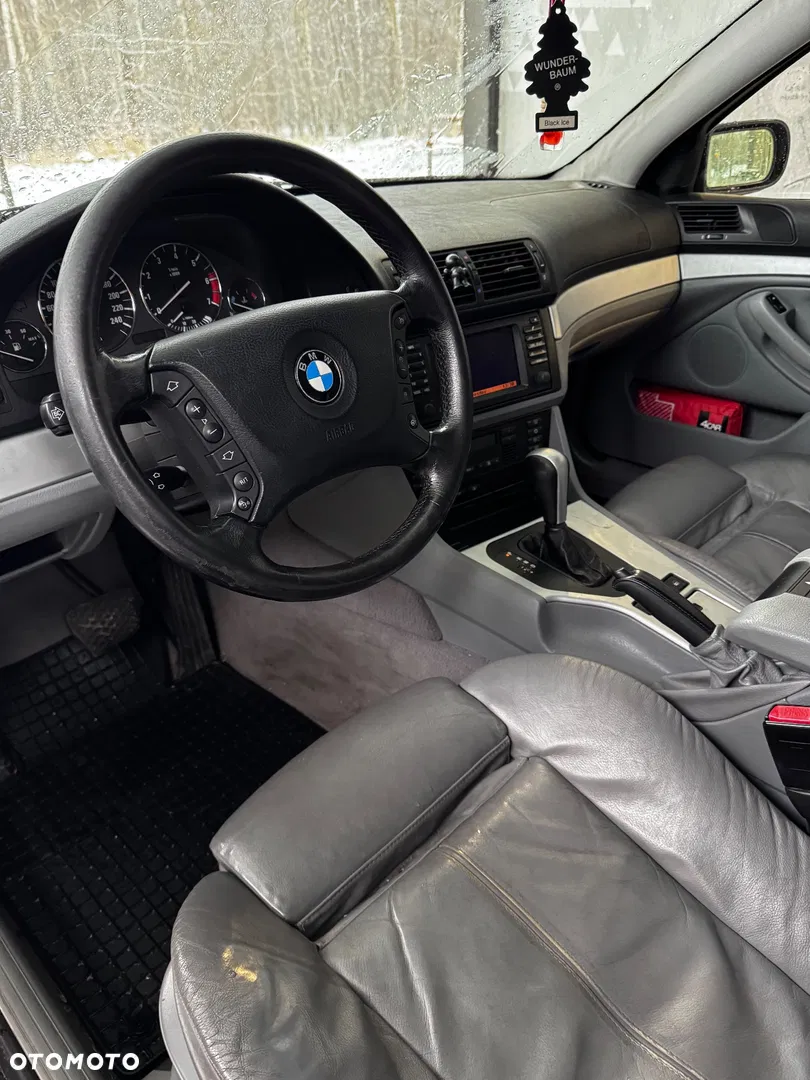2001 BMW Seria 5, photograph 11